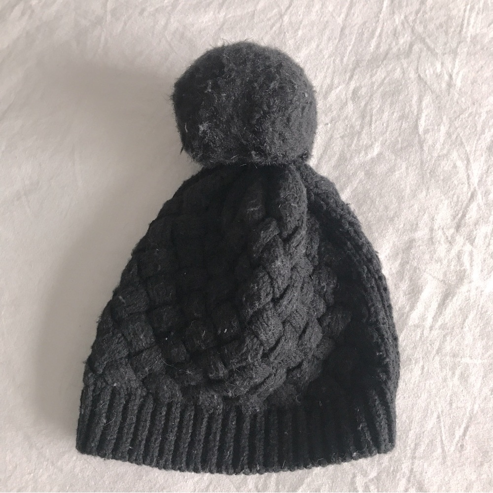 NWOT J Crew Pom Pom Knit Hat